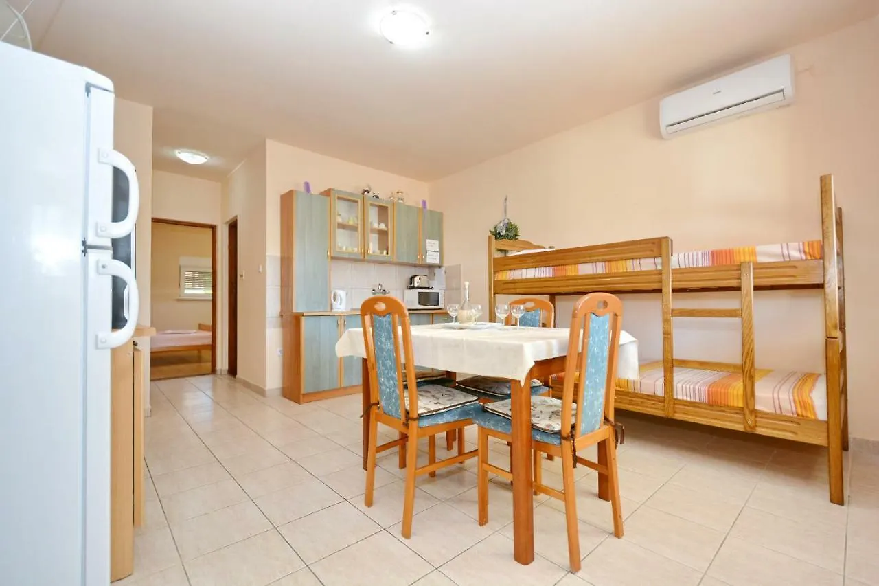 Apartments Stefi Vir